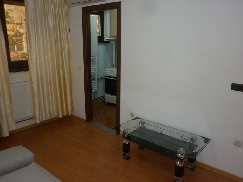 Piata Sudului, Oltenitei vav Scoala de Politie,